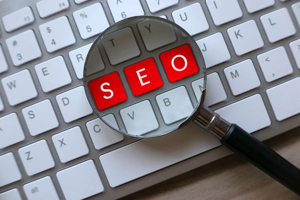 Les avantages insoupçonnés d'un consultant SEO à Antibes